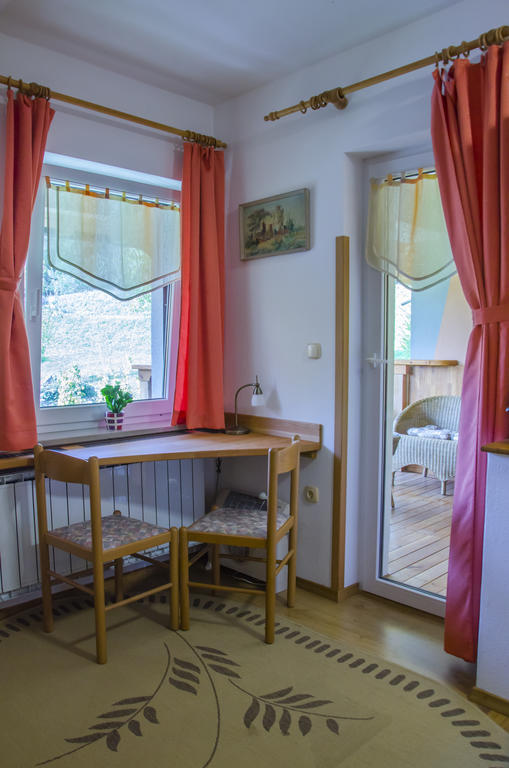 Miskar Rooms Церкниця Номер фото