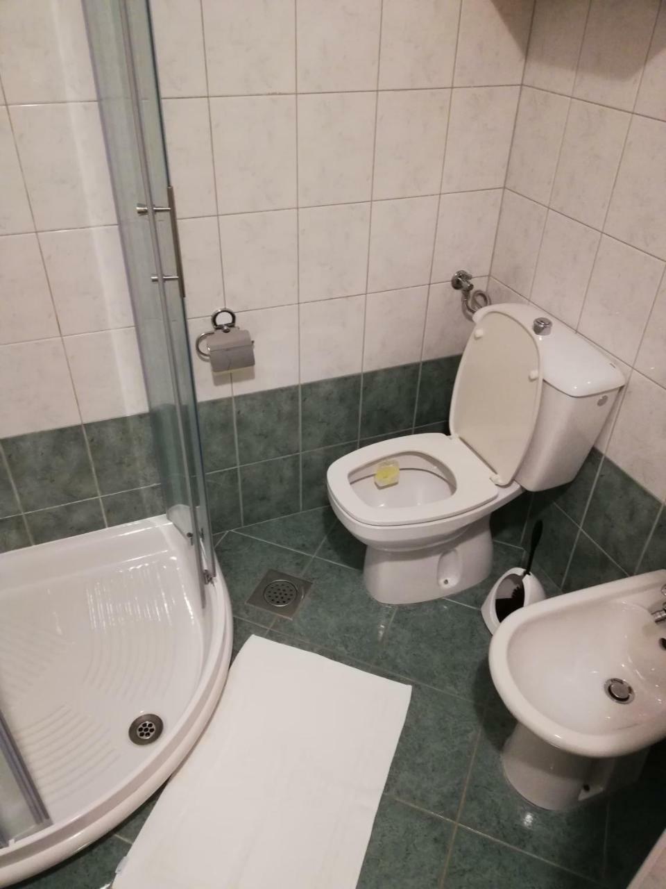 Miskar Rooms Церкниця Екстер'єр фото